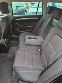 Volkswagen Passat Variant - 7
