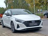Hyundai i20 Intro Edition 48V Mild Hybrid - Hyundai i20 Intro mit Benzin-Antrieb