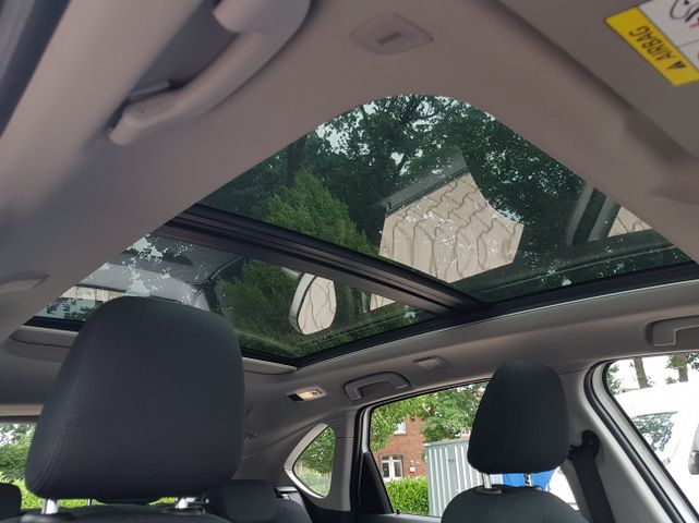 Fahrzeugabbildung BMW 218d Active Tourer Advantage+LED+Pano+Kamera+DAB