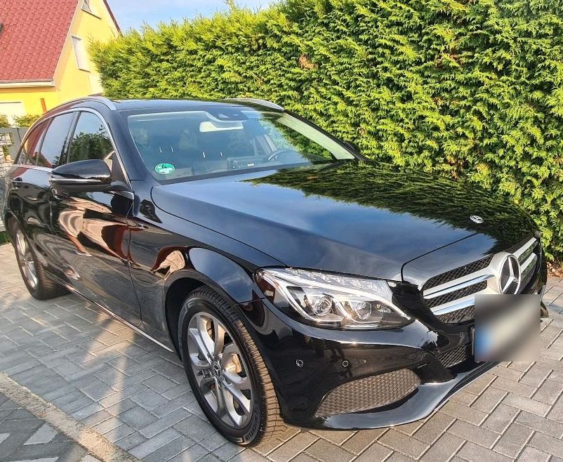 Image of Mercedes-Benz C 220