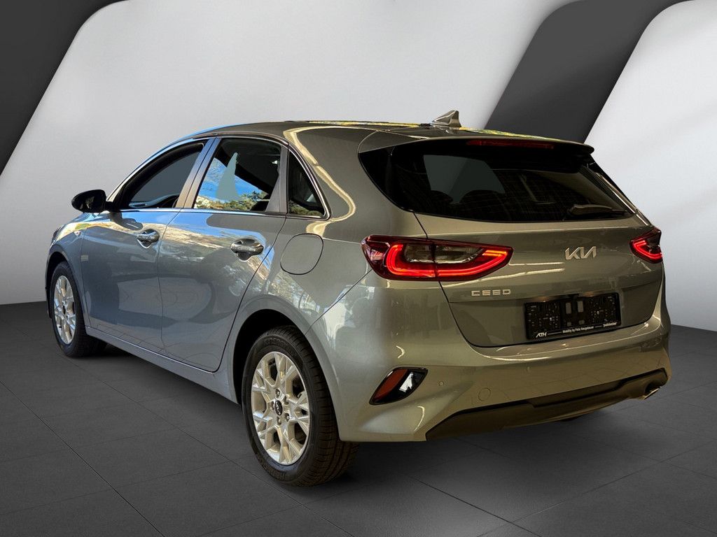 Fahrzeugabbildung Kia Ceed 1.5 T-GDI Vison