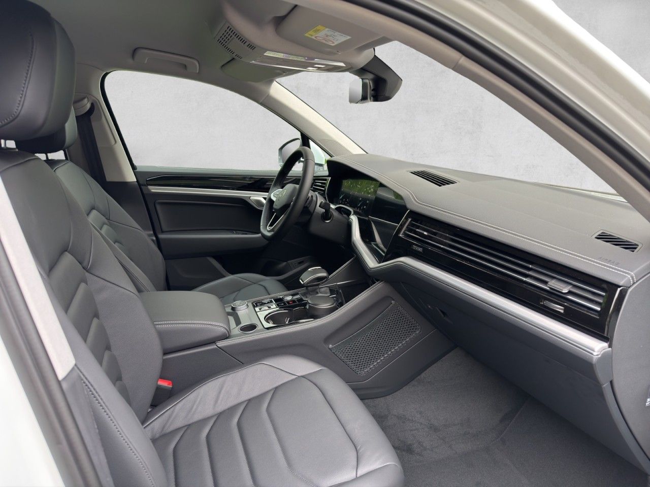 Fahrzeugabbildung Volkswagen Touareg 3.0 TDI Leder Navi 4Motion ACC uvm