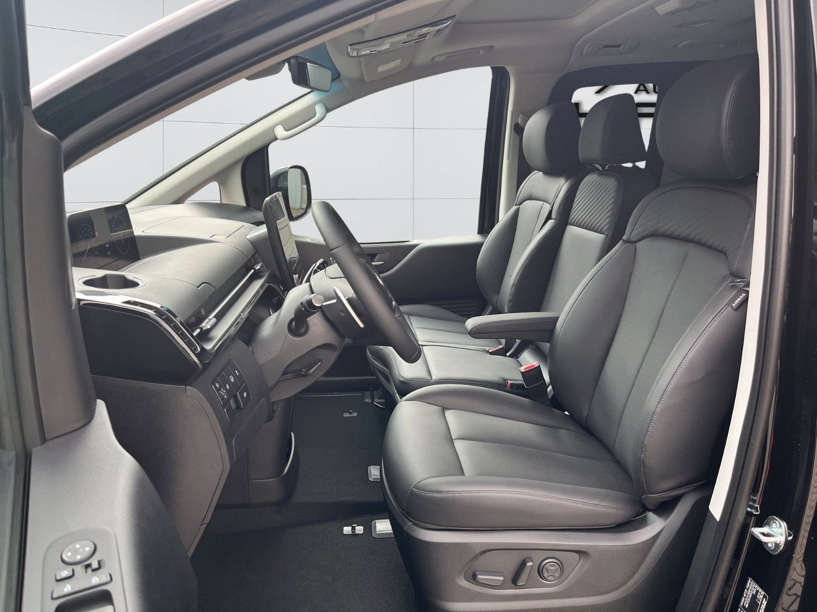 Hyundai Staria – Bild 7
