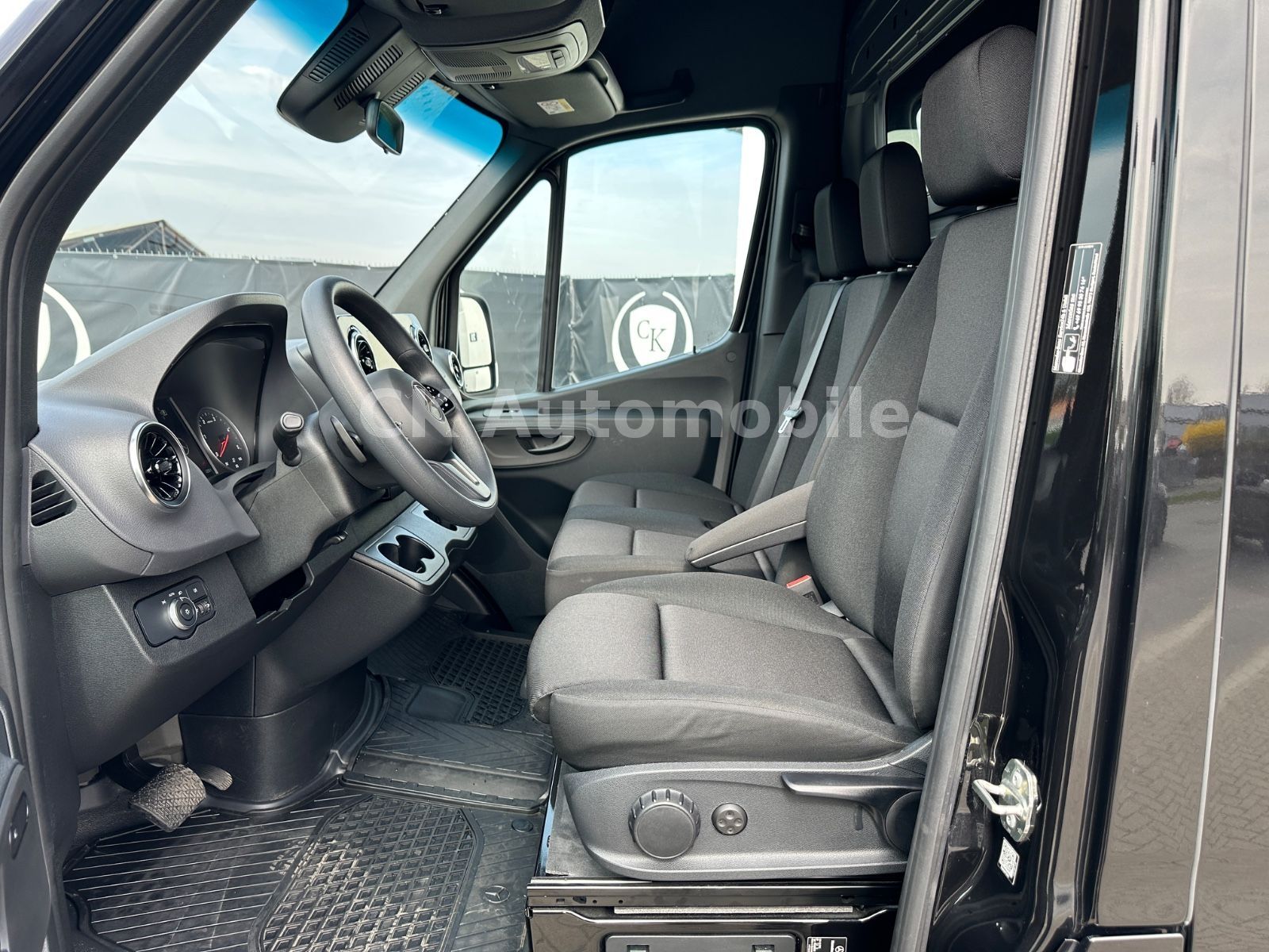 Fahrzeugabbildung Mercedes-Benz Sprinter III Kasten RWD 317 Autom./Maxi/Navi/Kam