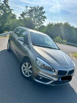 BMW 218 Active Tourer Automatik - BMW 218 Active Tourer von privat