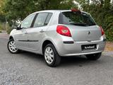 Renault Clio by RIP CURL 1.2 16V Eco2 55kW - Renault Clio: By Rip Curl