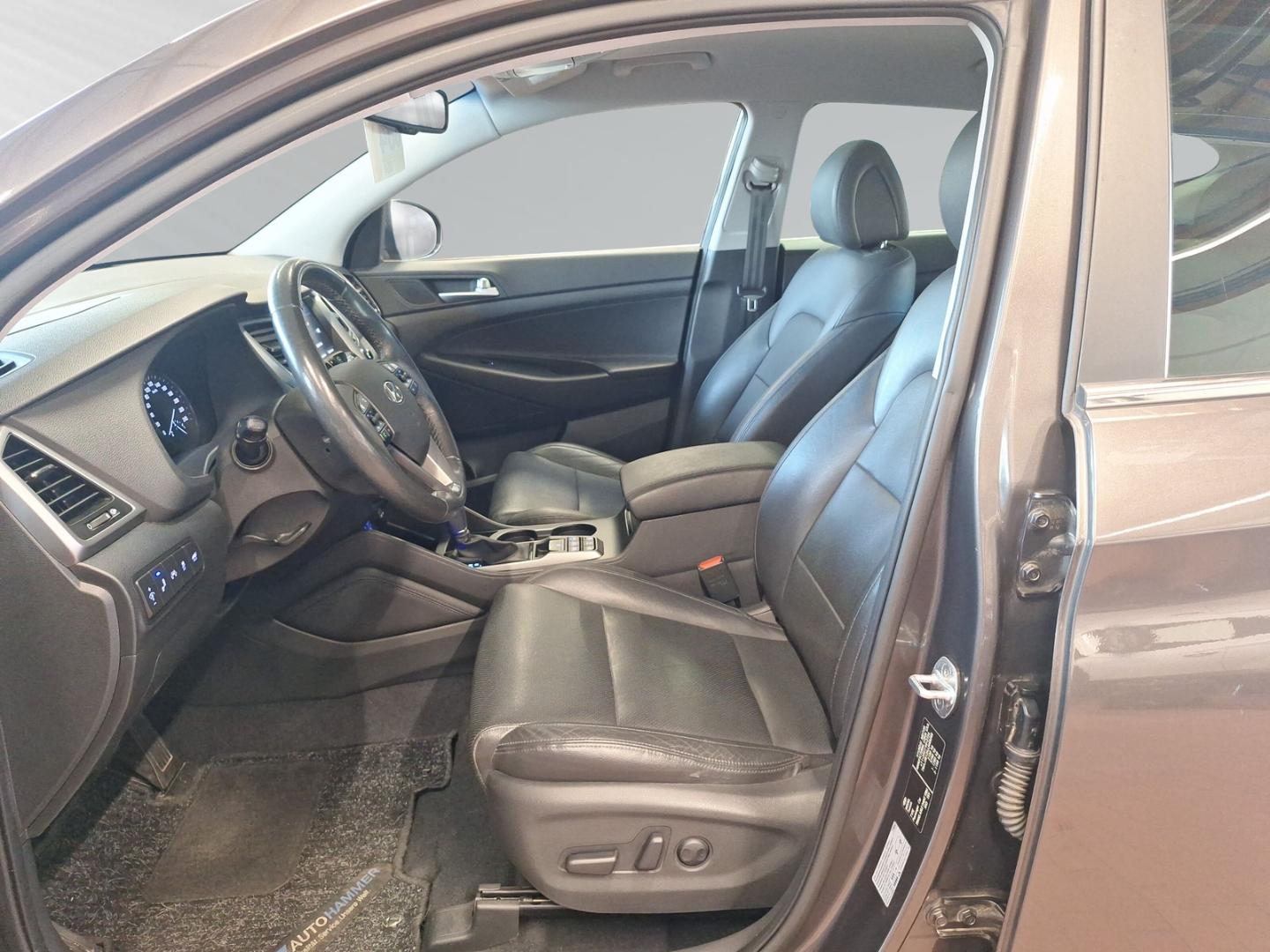 Hyundai Tucson 1.6T 4WD DCT PREMIUM Leder Navi Sich.-P.