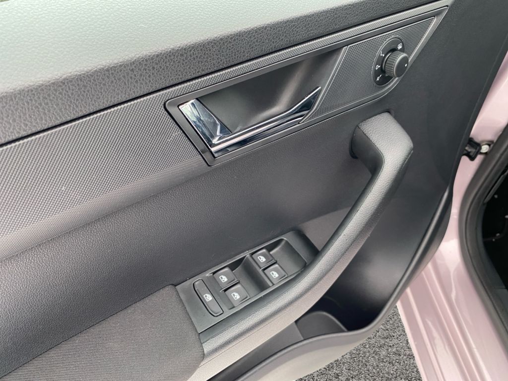 Fahrzeugabbildung SKODA Fabia 1.0 TSI Style