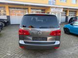 Volkswagen Touran Style BMT*MFL*PDC*SHZ*TEMPOMAT*1 HAND** - Volkswagen Touran: Style