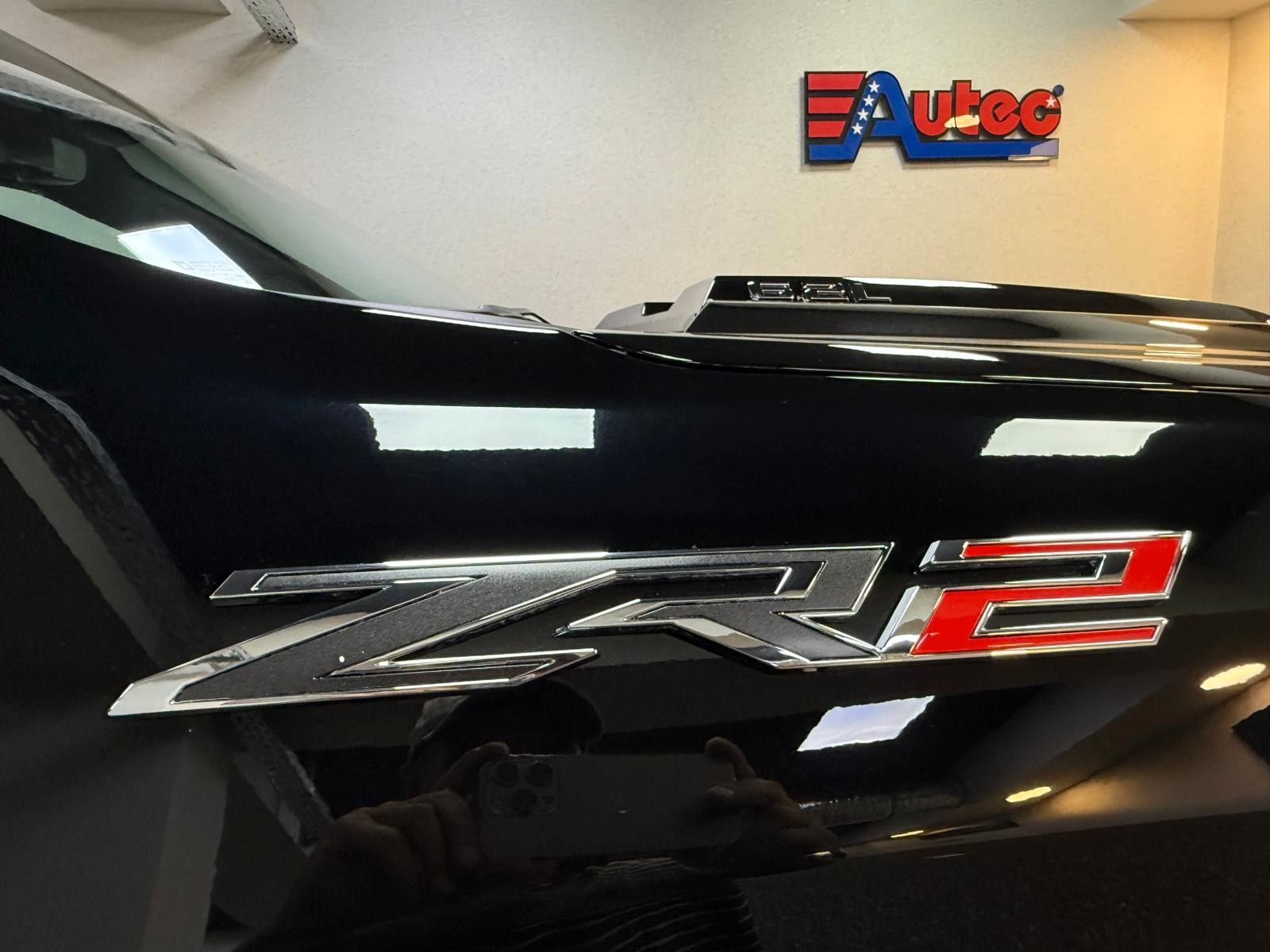 Fahrzeugabbildung Chevrolet 2026 SILVERADO ZR2 OFF ROAD-SIDE ST 6.2L V8-4x4