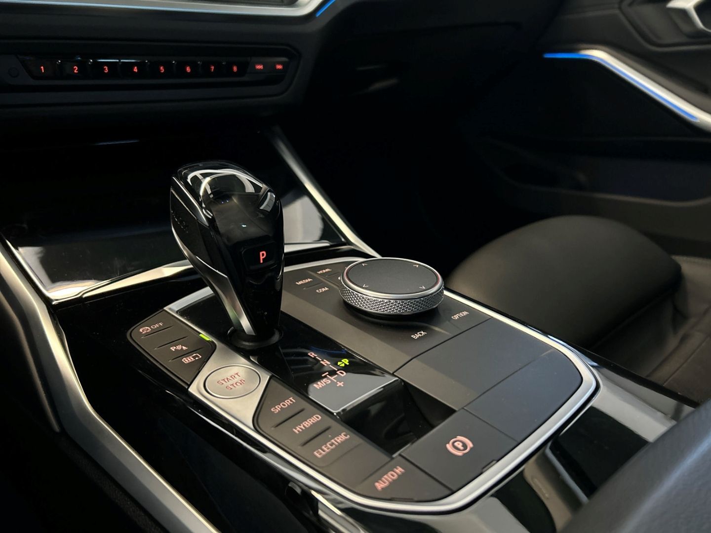 BMW 330 e Tour.Sport Line Cockp.PROF ACC AHK LED 17' foto 12