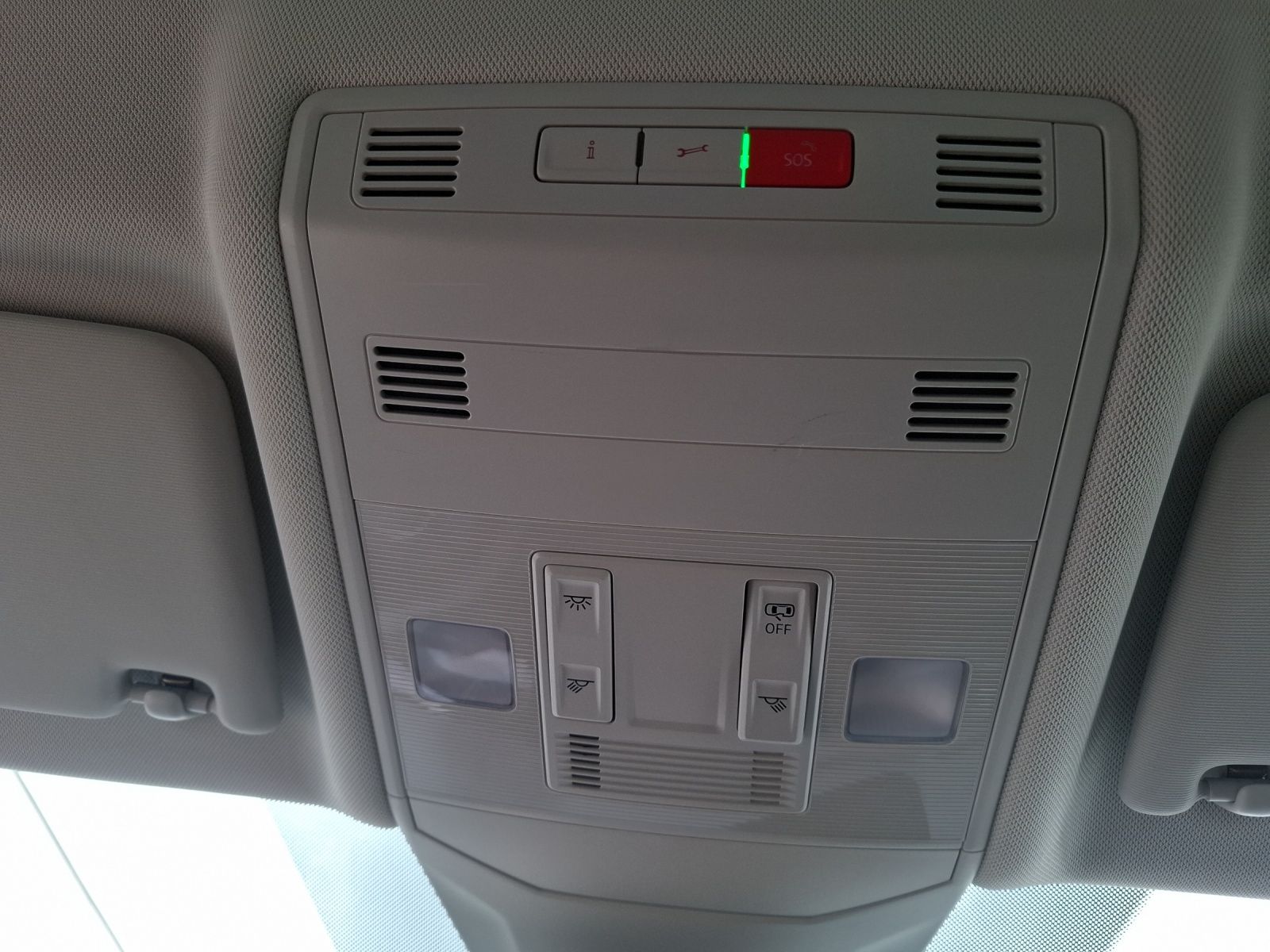 Fahrzeugabbildung Volkswagen T-Cross TSI Life DSG Klima RFK SH LM