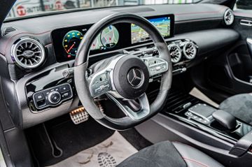 Fahrzeugabbildung Mercedes-Benz CLA 250e 8G-DCT"AMG LINE"AMBIENTE|PANO|NIGHT