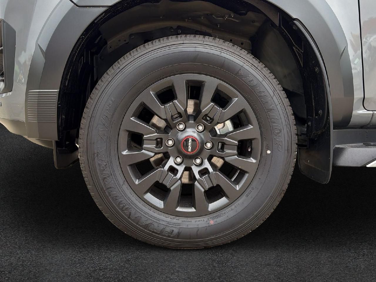 Fahrzeugabbildung Isuzu D-Max Space Cab 4WD V-CROSS