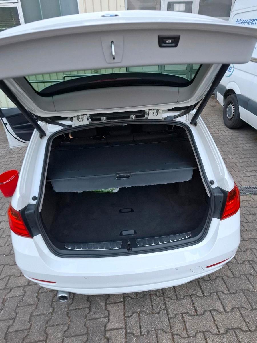 BMW 318 2014 — photo 10