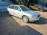 Audi A4 1.6 Avant - Audi A4 aus 2003: Kombi