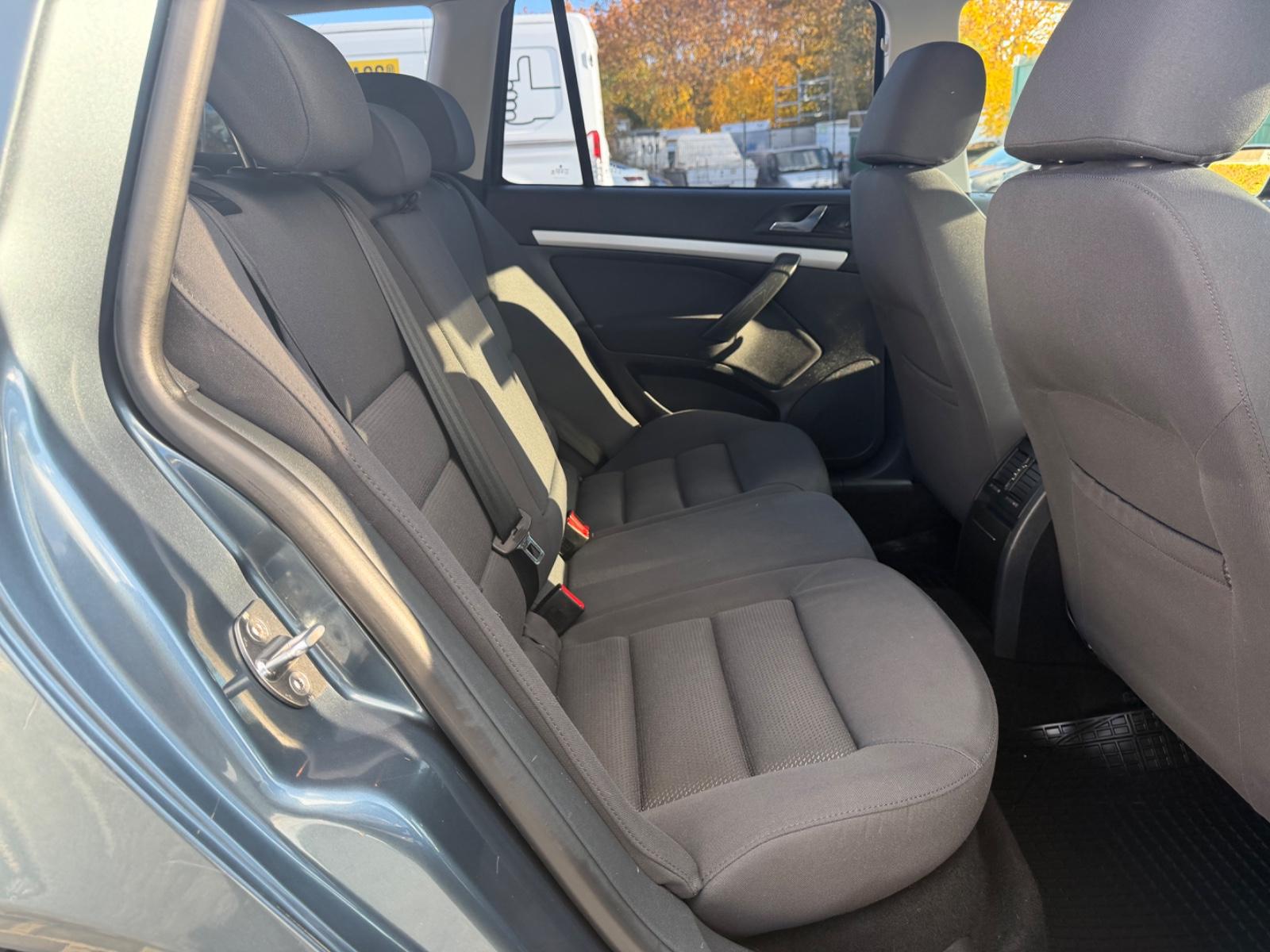 Skoda Octavia 2005 — photo 18