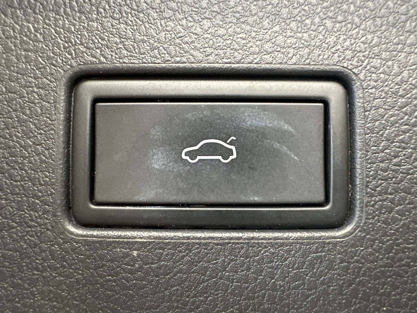 Fahrzeugabbildung Volkswagen Passat Variant Business NAV+IQ-LIGHT+AHK+KAM+VC
