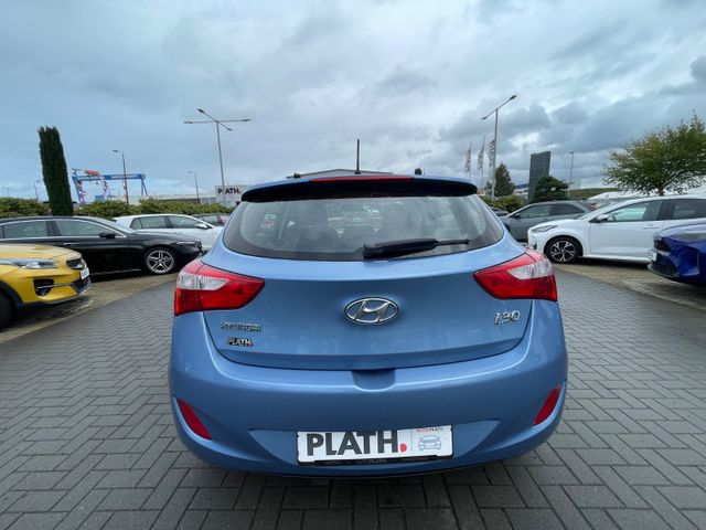 Hyundai i30  blue Classic