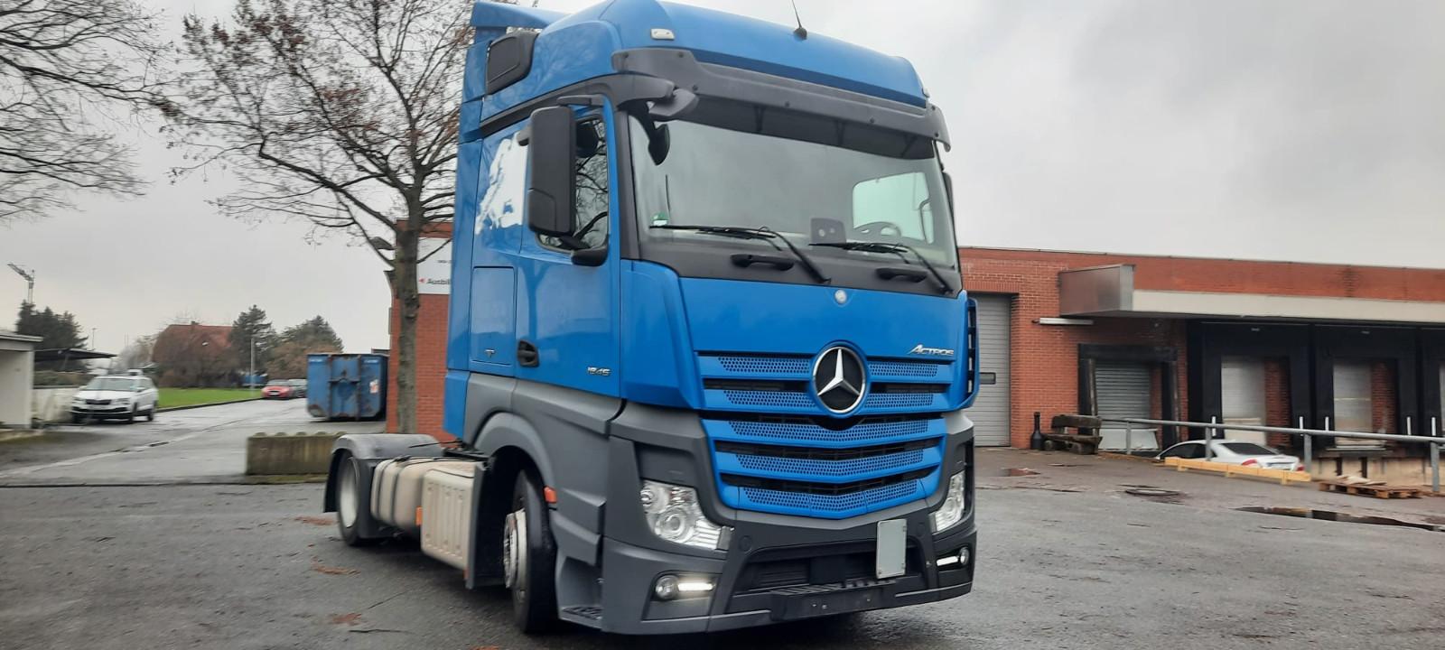 Mercedes-Benz 1845 SZM Actros