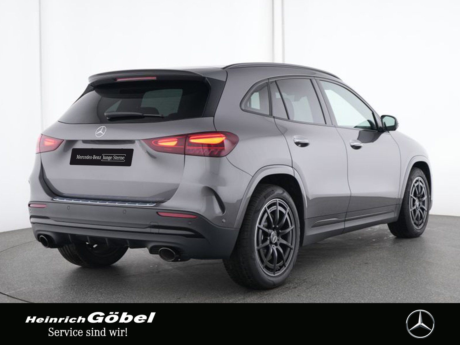 Fahrzeugabbildung Mercedes-Benz GLA 35 4M PANO+360°KAM+BURMESTER+MULTIBEAM+NIGHT