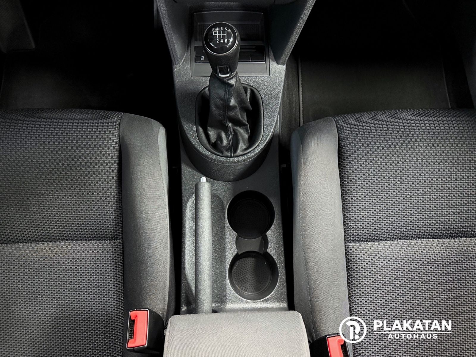 Fahrzeugabbildung Volkswagen Touran Zahnriemen Neu, Parksensoren, TÜV Neu,