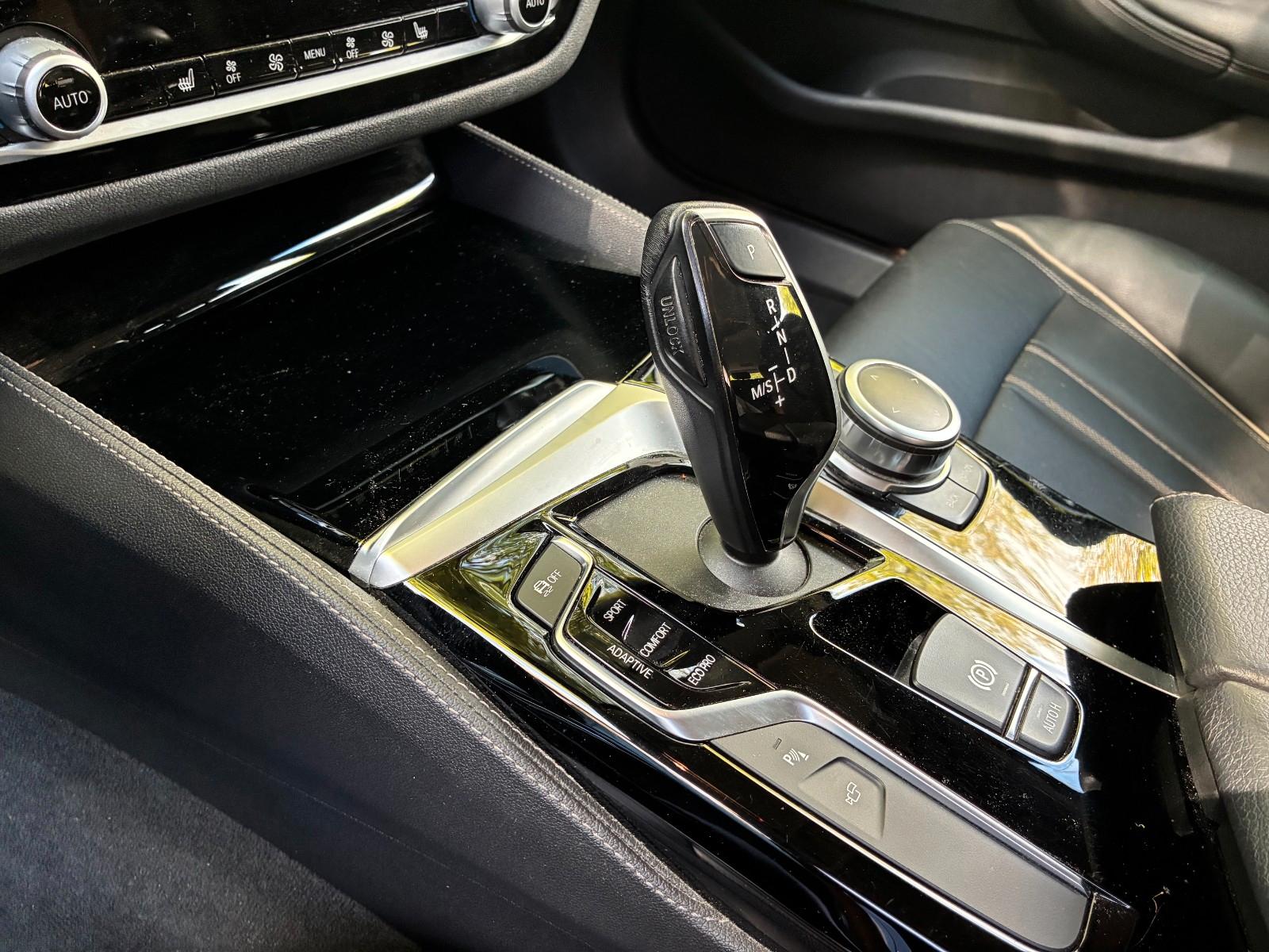 BMW 530d xDrive Touring Luxury Memory HUD - Panorama