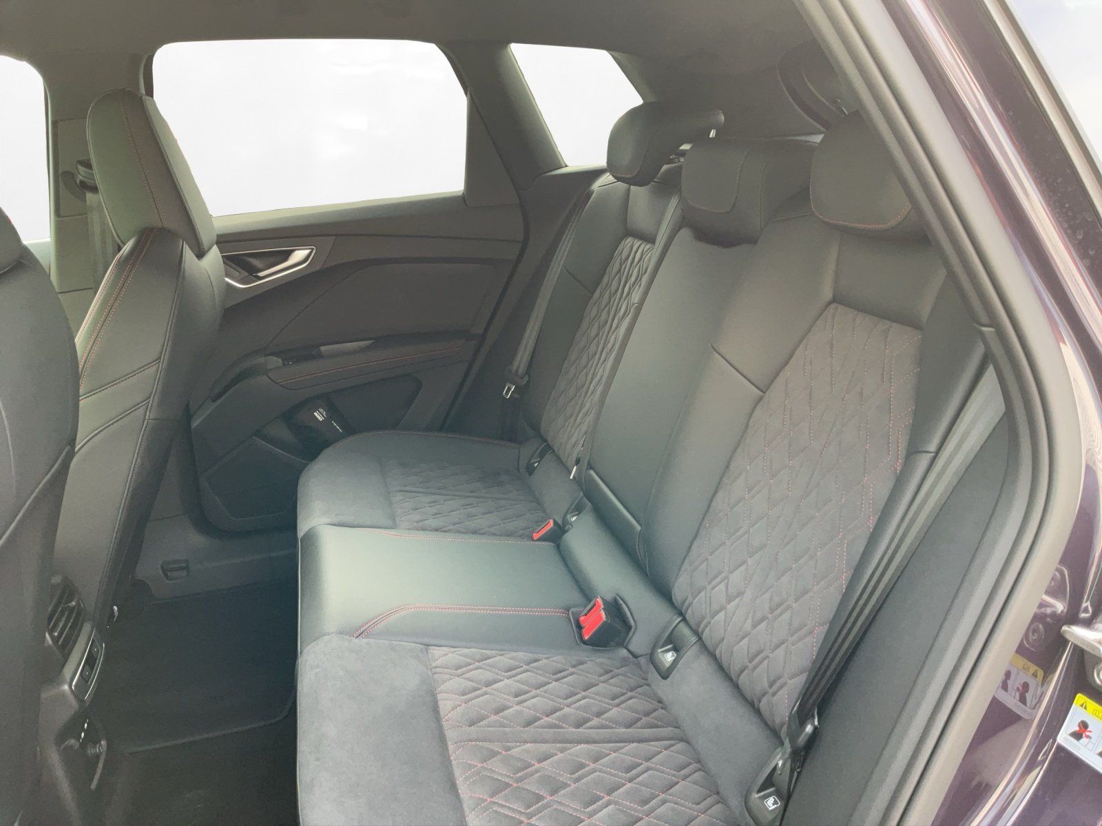 Audi Q4 e-tron - Bild 13