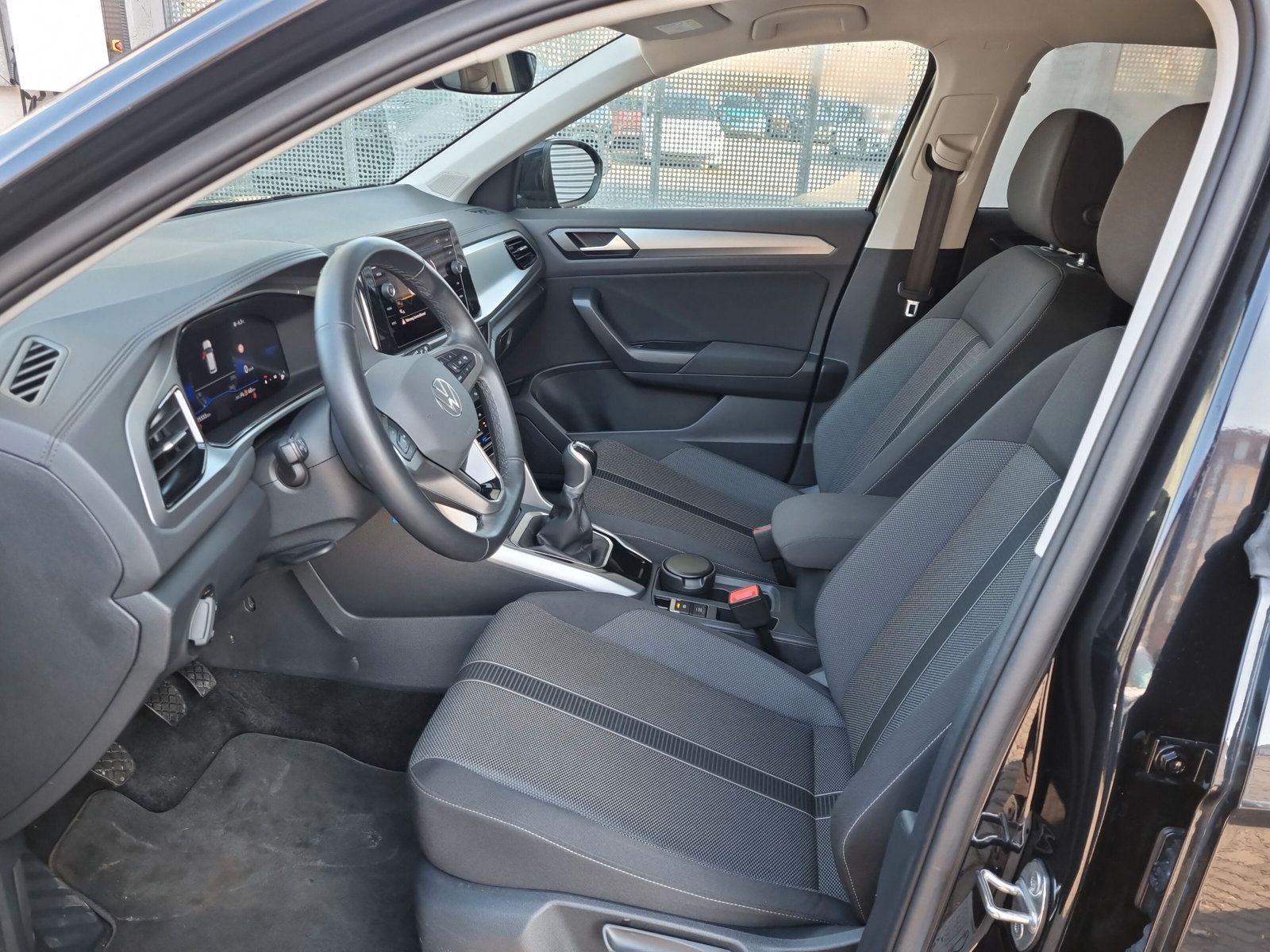 Volkswagen T-Roc - Bild 13