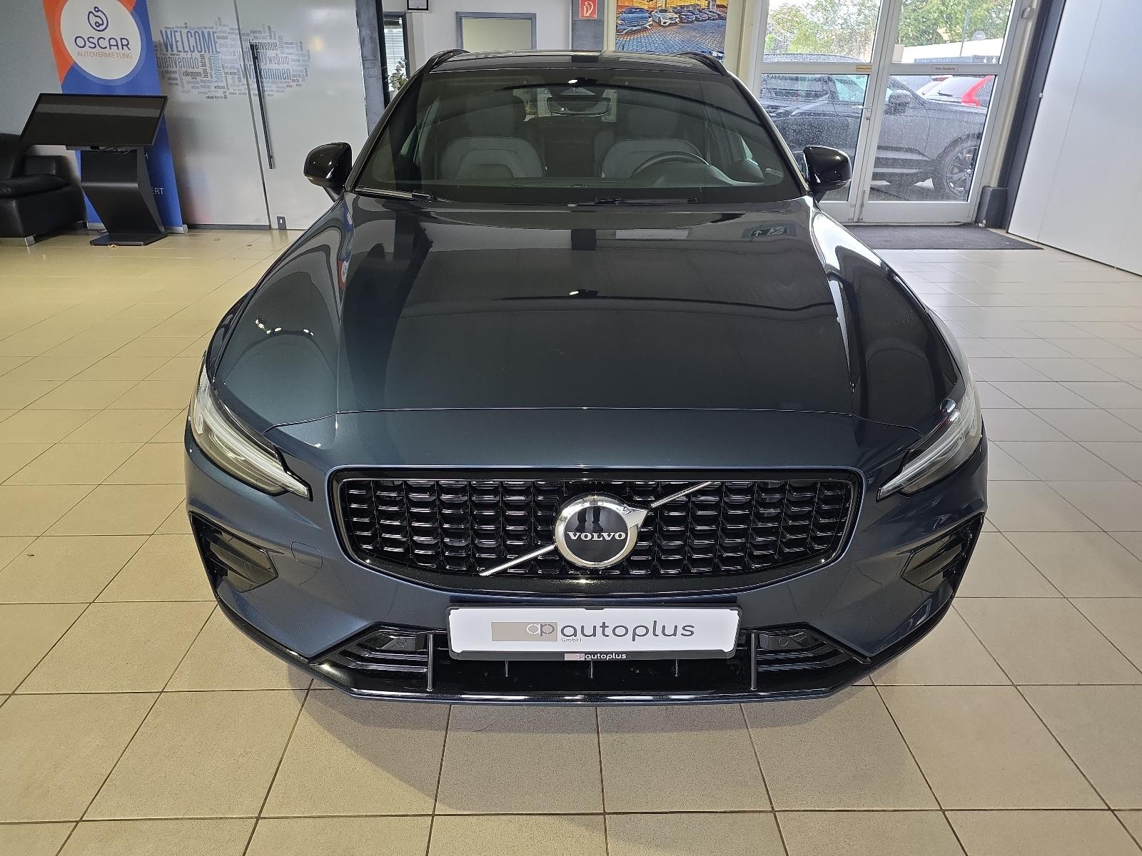 Volvo V60 B4 Plus Dark ACC AHK 19Zoll H/K Sportsitze