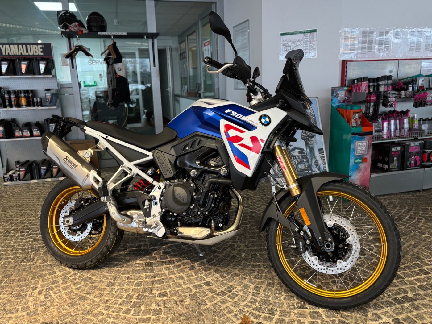 Fahrzeugabbildung BMW F 900 GS Trophy Dynamik-Paket Enduro-Paket Pro
