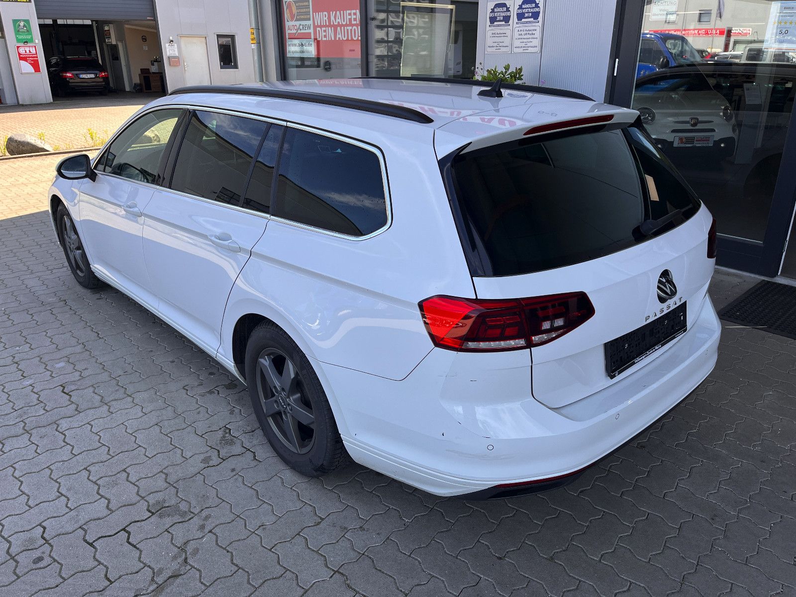 Fahrzeugabbildung Volkswagen Passat Variant Business