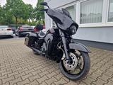 Harley-Davidson CVO Street Glide 110 FLHXSE - Motorräder in Krefeld