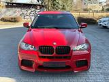 BMW X6 M 4.4 V8 TÜV NEU*1.Hand*555ps*Softc.*Keyless - BMW: V6