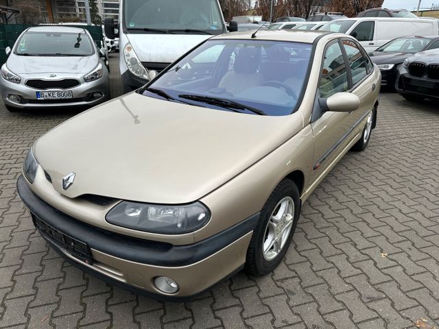 Renault Laguna Symphonie 1.6 16V PDC Klima