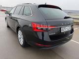 Skoda Superb 1.4 TSI iV*DSG*VIRTUA*PANO*MATRIX*AHK*VOL - Skoda Superb mit Benzin-Antrieb: Kombi, 1.4