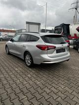 Ford Focus Turnier Cool & Connect*1.Hand*Scheckheft* - Ford Focus Gebrauchtwagen in Augsburg