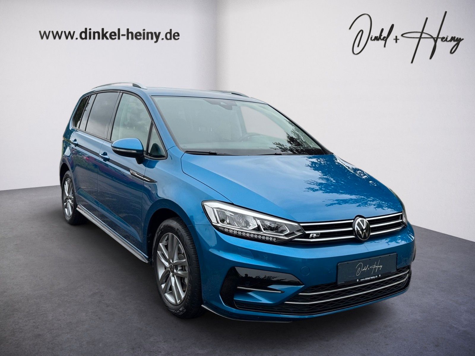 Fahrzeugabbildung Volkswagen Touran 1.5TSI Comfortline R-Line BMT/Start-Stopp