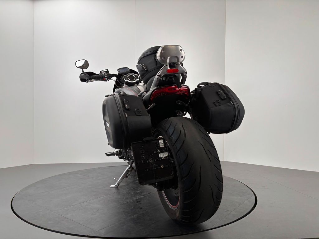 Fahrzeugabbildung Triumph ROCKET 3 GT *SEITL. KZH *TOP-ZUSTAND *2. HAND