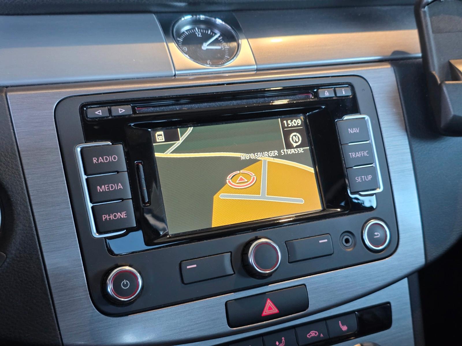 Volkswagen Passat Variant 1.4 TSI 160 ch – Business Edition – Toit panoramique – GPS