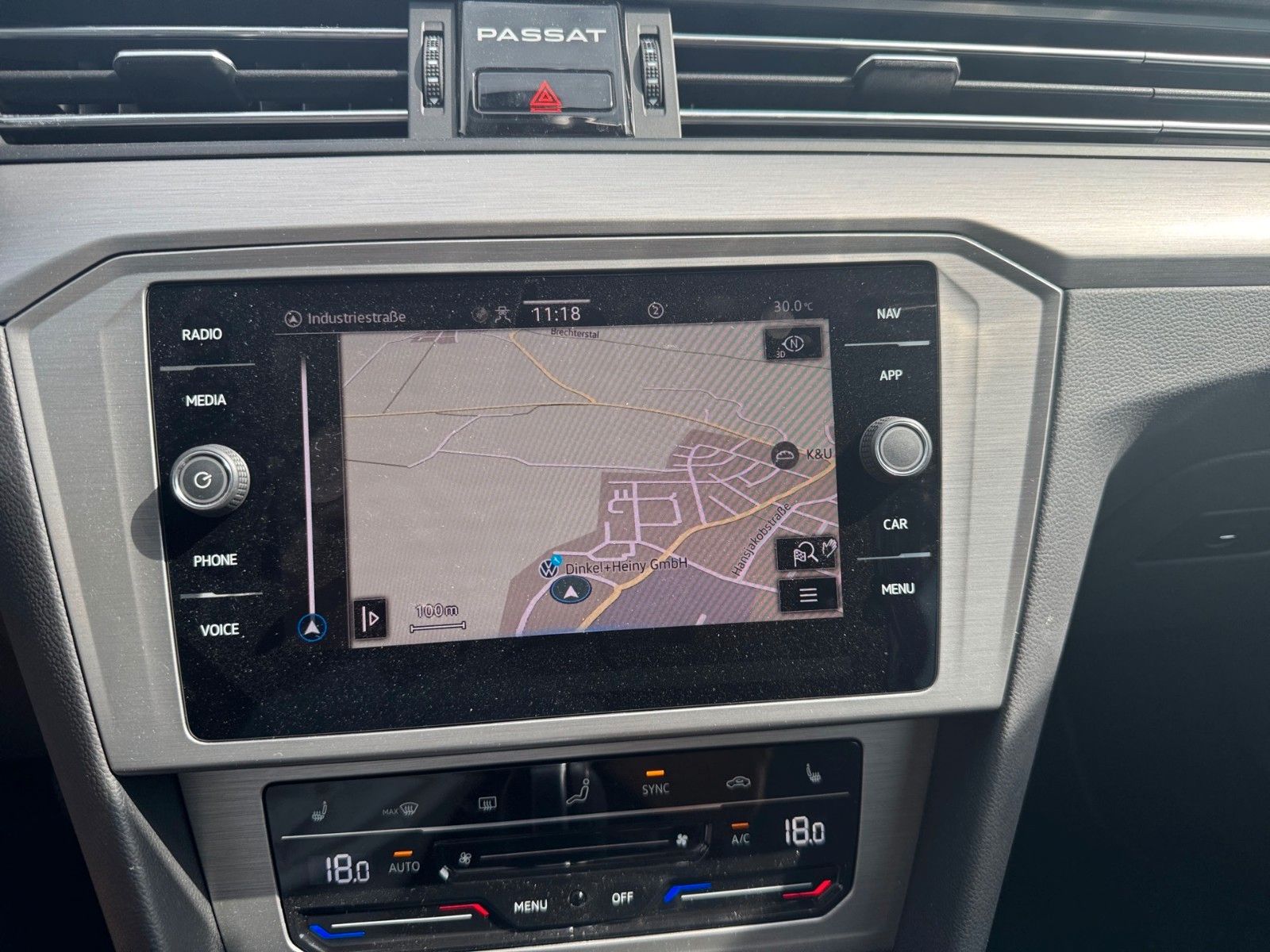 Fahrzeugabbildung Volkswagen Passat Variant 1.5 TSI