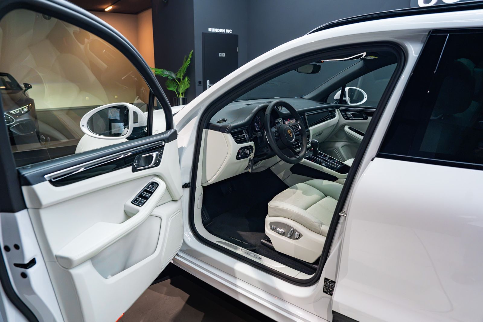 Porsche Macan S*CHRONO*PANO*PDLS+*ACC*360*BICOLOR*MEMORY foto 24