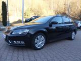 Volkswagen Passat Variant 1.6 TDI*Klimaauto*Sitzhzg* - Volkswagen Passat Variant: 1.6