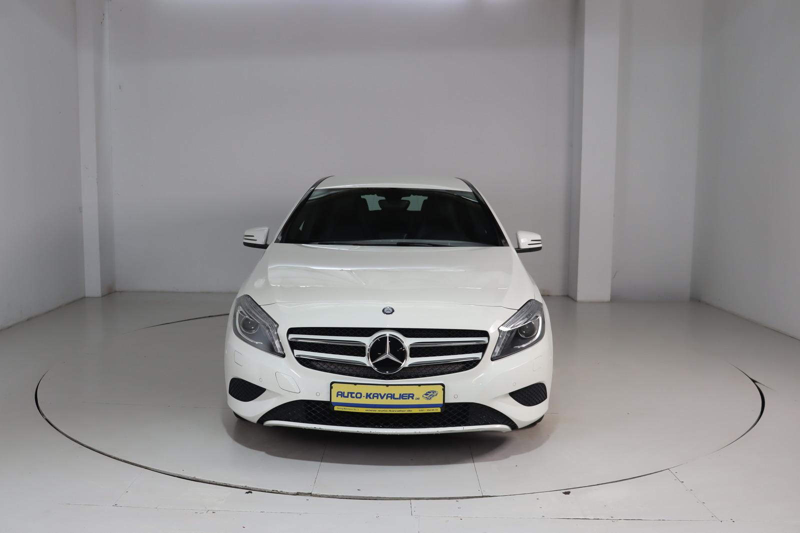 Mercedes-Benz A 180 Sitzhzg. * Xenon * HU/AU + Service neu