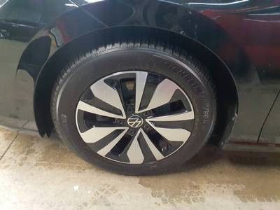 Golf VIII 1.5 eTSI DSG GOAL IQ.LIGHT+KAMERA+AHK+