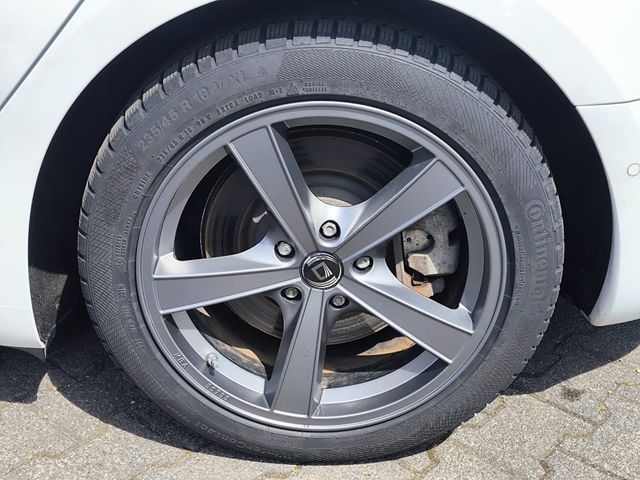 Fahrzeugabbildung Tesla Model 3 LR Dual AWD PANO+STDHZ+LED+KAM+NAVI+AHK+