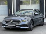 Mercedes-Benz E 220 D Avantgarde LED MBUX Sitzbelüftung AHK - gebrauchte Mercedes-Benz E 220 aus dem Jahr 2022