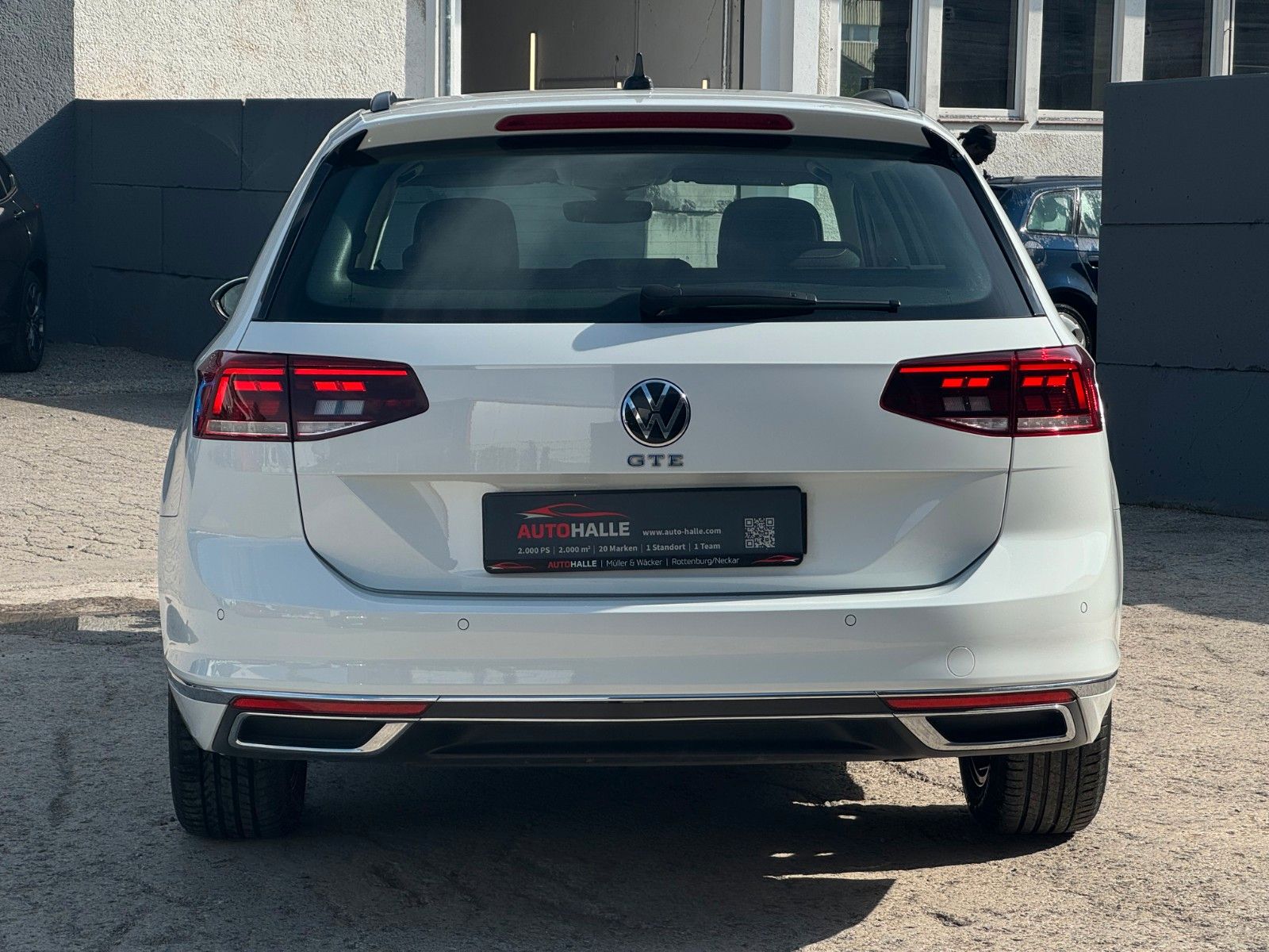 Fahrzeugabbildung Volkswagen Passat GTE Massage Kamera LED ACC SHZ