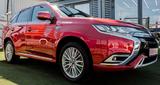 Mitsubishi Outlander PHEV Top 4WD|LEDER|SCHIEBEDACH - gebrauchte Mitsubishi Outlander aus dem Jahr 2019