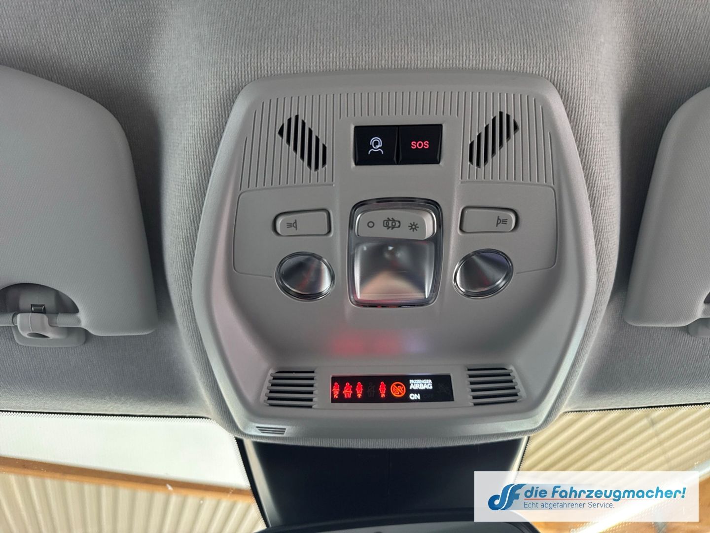 Fahrzeugabbildung Citroën C3 E 113 MAX HUD Navi Soundsystem LED Apple CarP